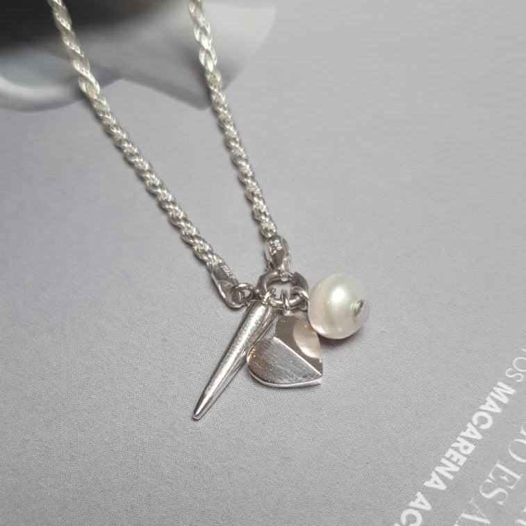 Collar Charm Fortuna